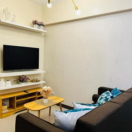 Comfy 2Br Suite With City View Plus Wifi & Netflix
